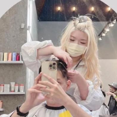 Initial Hair Salon Dolly