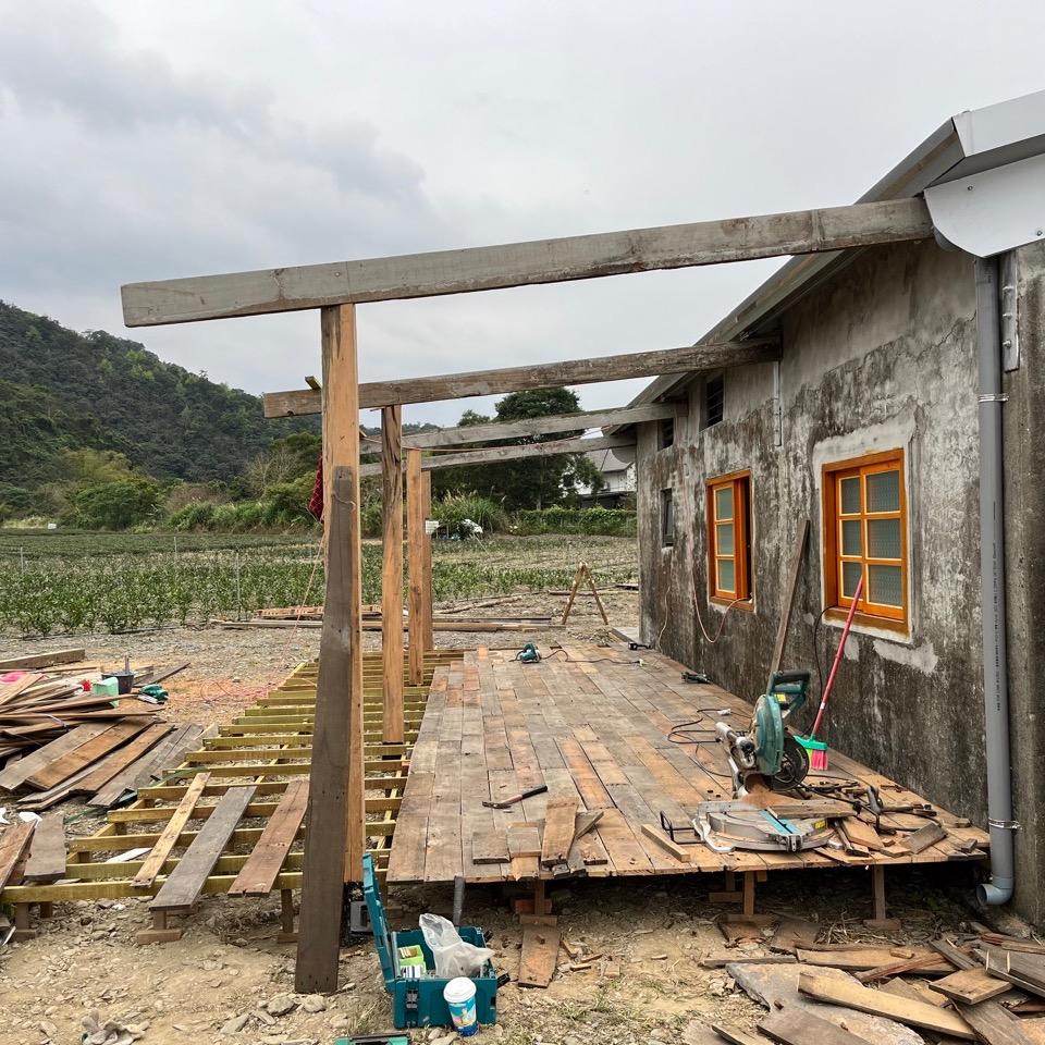 遊木工作室 木平台施工