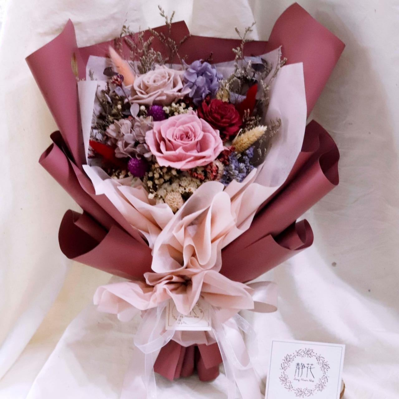 靜花 Jing Flower 情人節花束／求婚訂婚玫瑰花束／畢業訂製／外拍攝影花束／乾燥花／棉花