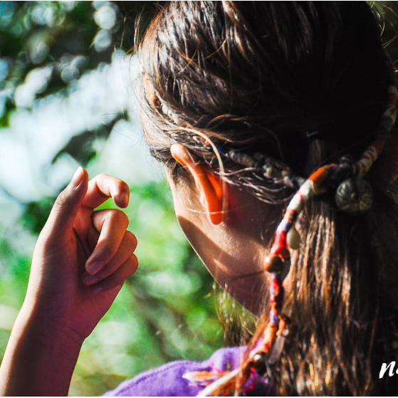 W.W.sthya 像寶貝一樣私藏的照片 不斷地思考要如何展現這樣的美 猶豫再三，還是覺得一張張呈現髮辮與人的連結