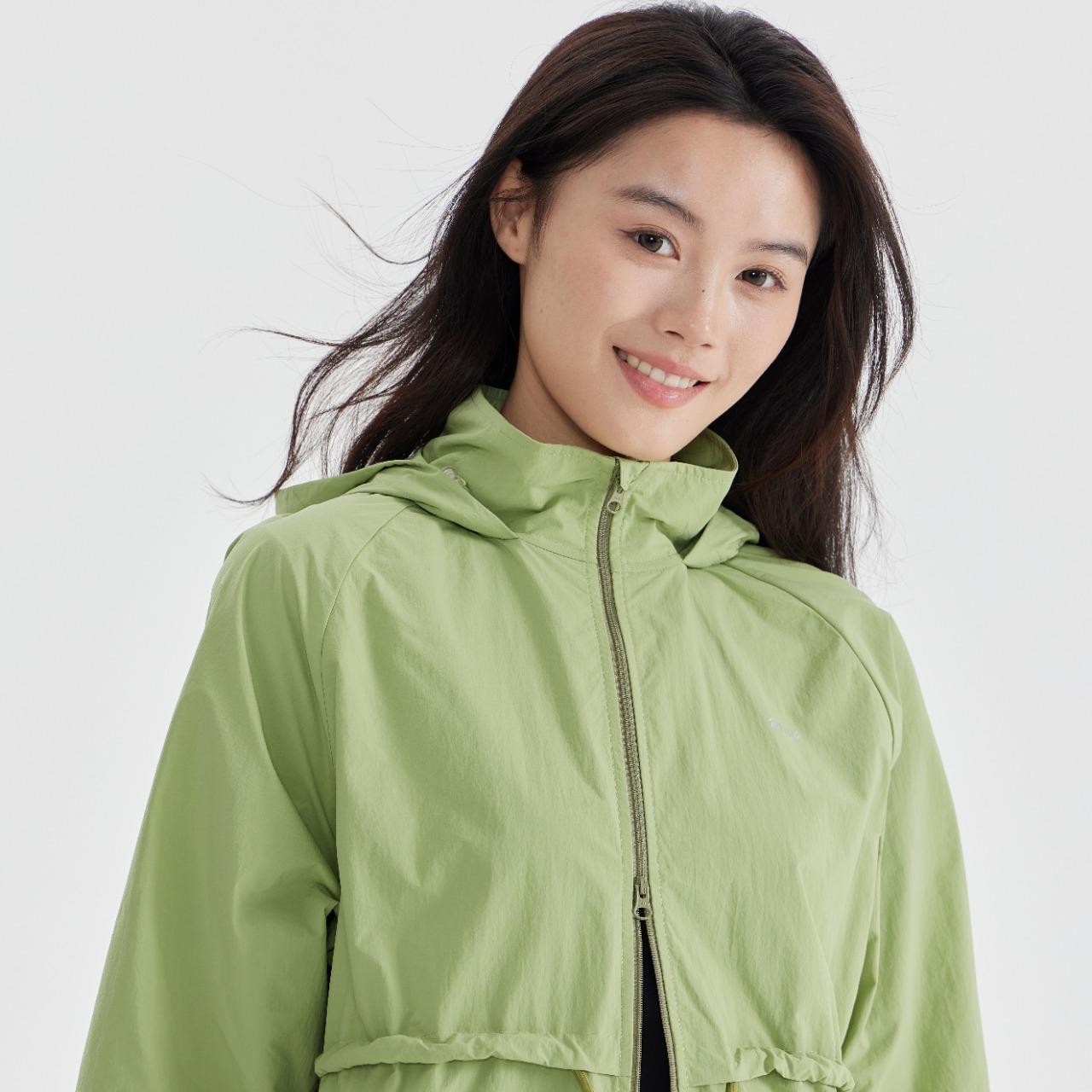 UV100 台灣防曬品牌 國際認證 時尚保暖女款外套