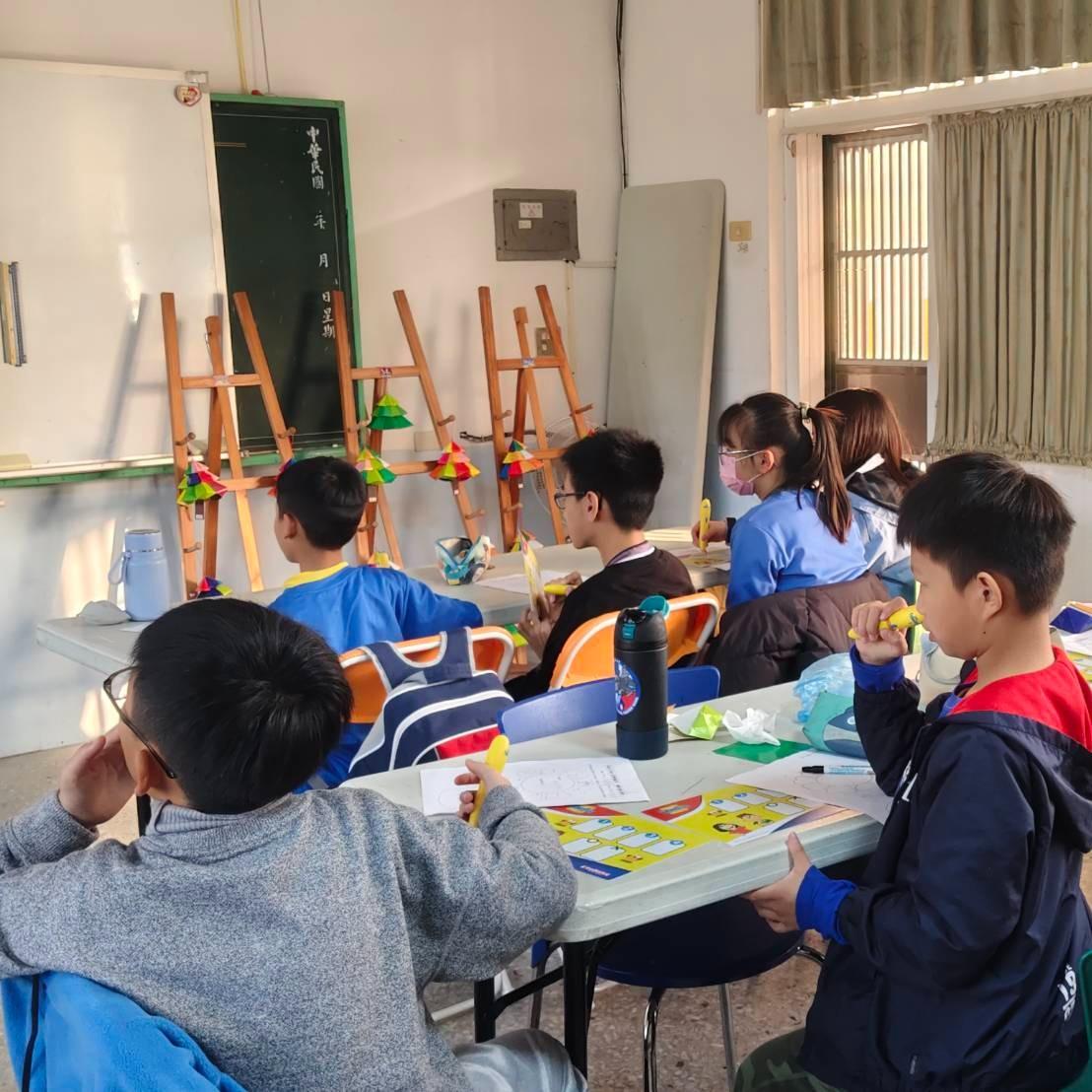 嘉義縣大林鎮社團國民小學&吉的堡 英文老師