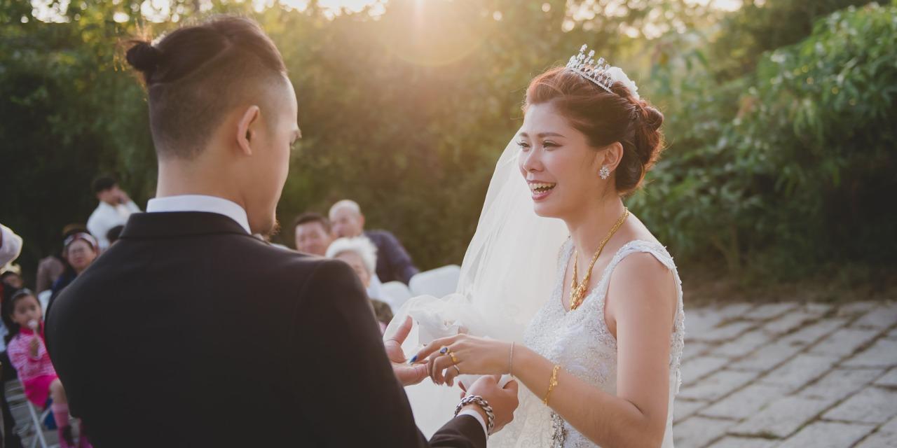 HI, 我們是 SHOOT4 攝影團隊 婚禮紀錄 ▏松霖 &  佳慧 Wedding