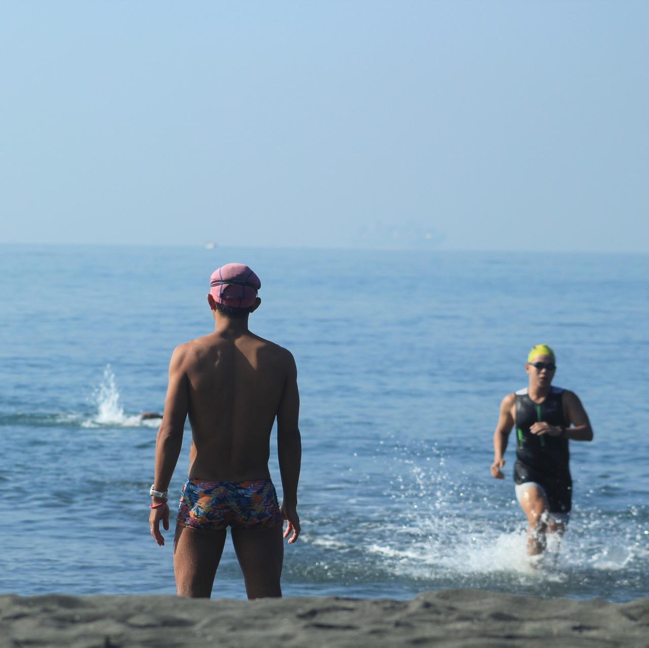 UNIKI 悠涔游泳學院 ＃鐵人三項 ＃UNIKI悠涔游泳學院 ＃開放性水域