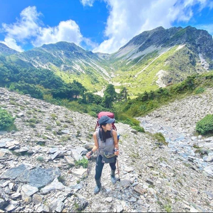 Yula岳蓁 宜山登山杖實測