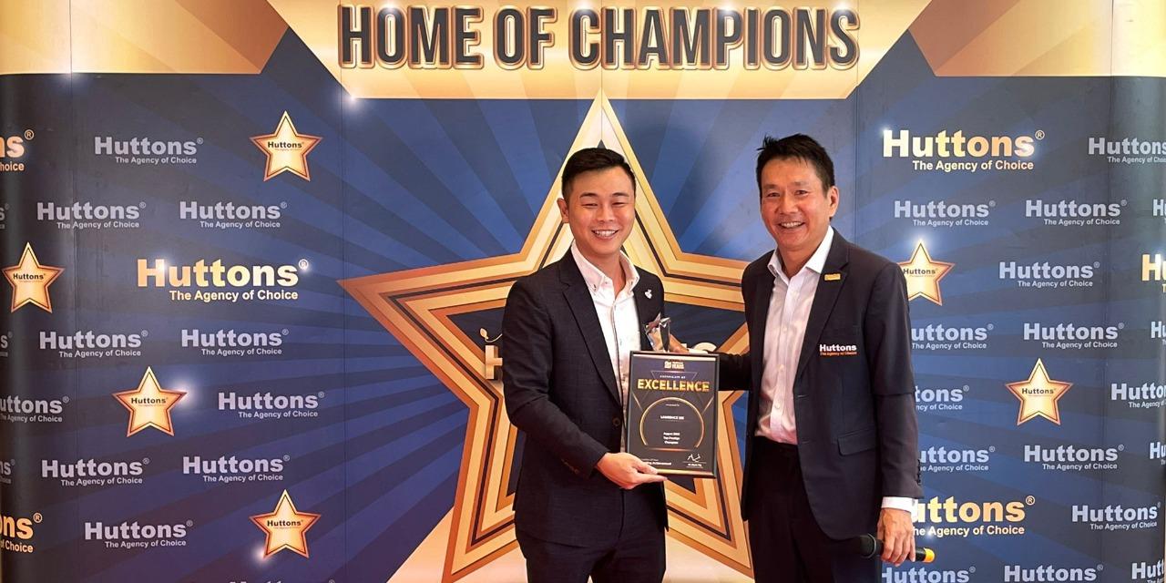 C in Singapore | C 在新加坡 A seasoned Singapore real estate agent with more than 9 years of experience in the luxury market. Proven track record of successfully representing high-end properties including Good Class Bungalows and achieving record-breaking sales. Demonstrated expertise in cultivating relationships with affluent buyers and sellers. 拥有8年以上的房地产经纪人工作经验，熟悉当地房地产市场和法规. 我是一名积极主动、充满激情的房地产经纪人。我相信我的专业知识和工作经验可以帮助客户实现他们的梦想 联系方式 Whatsapp  +65 9350 0007 Wechat @lawsee007