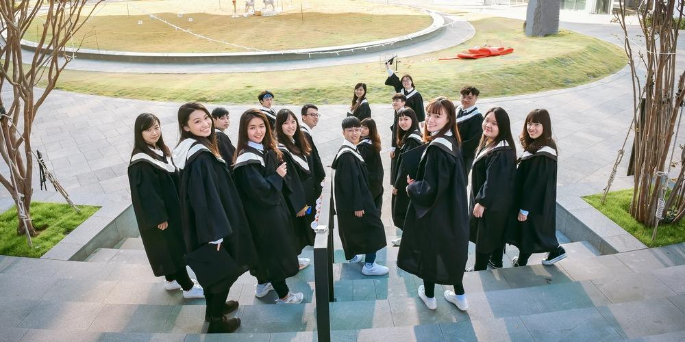 HI, 我們是 SHOOT4 攝影團隊 畢業照精選