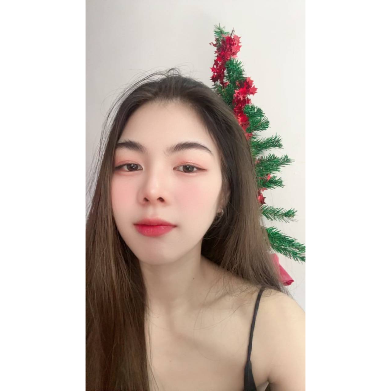 小城故事 膚白細腿，清純可愛