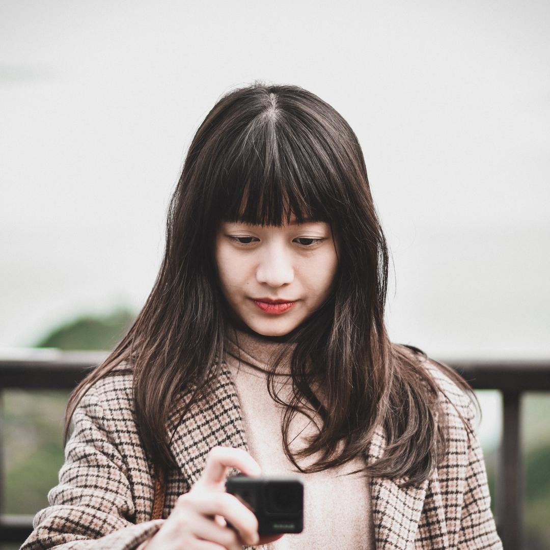 Lily(莉莉) | 影片剪輯師 | 自我對話陪伴師