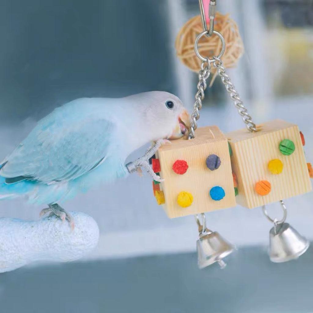 WinnieTheBirds Toy Shop 5x5x20cm Dice with bells Wooden and Colourful Cork Bite Toys for Parro