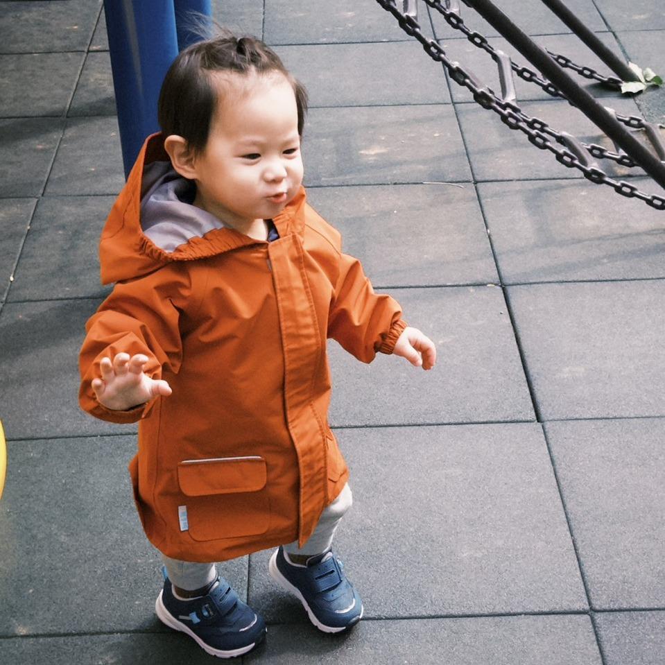 飯糰飯捲的媽 嘎嘎 超划算～從姊姊穿到弟弟！