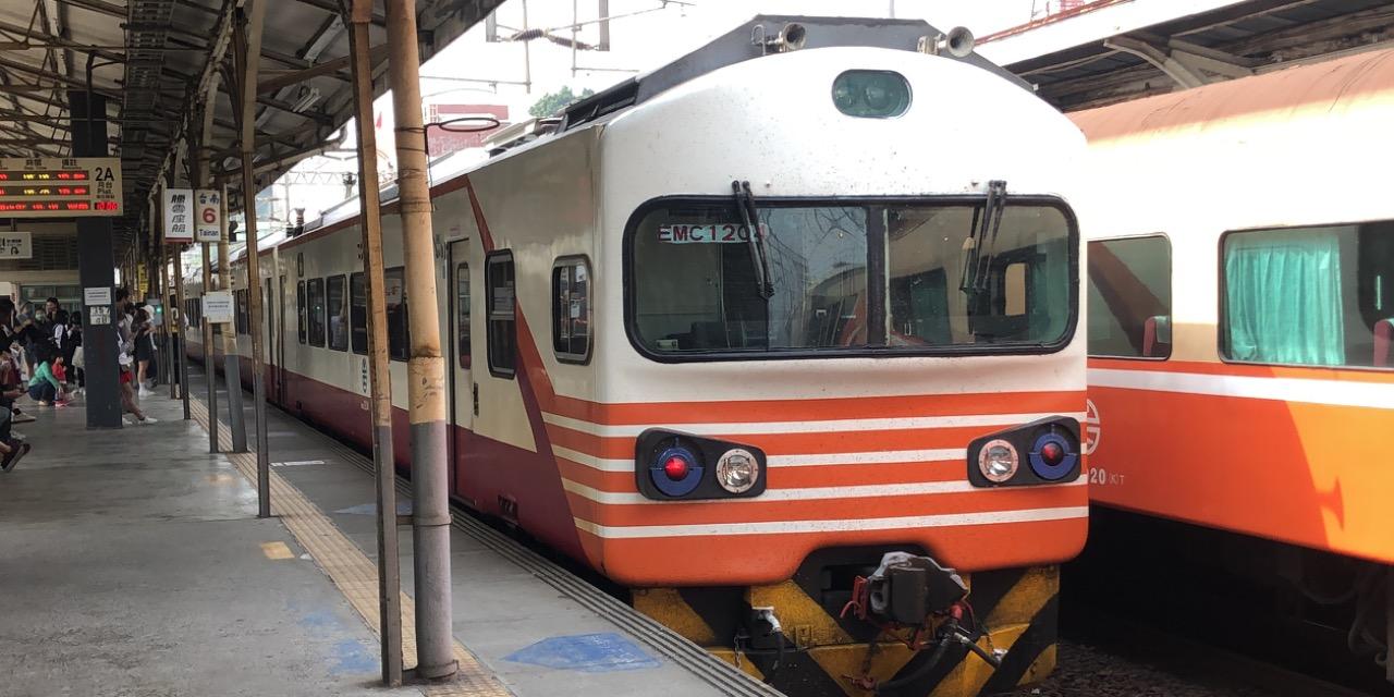 也讓AI有點小執著 小執著と鉄路散歩