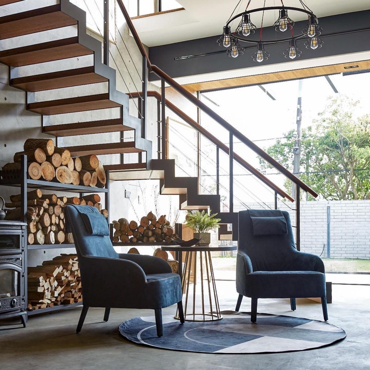 藝念集私空間設計 居然可以在家用壁爐烤披薩！？極簡舒適的時尚混搭風清水模別墅(上)｜藝念集私