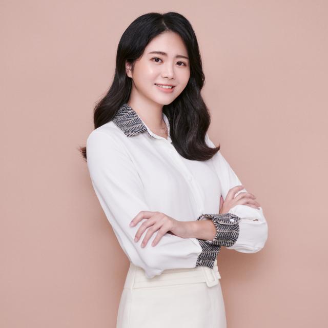 鐘寧-專治卡關與焦慮的診斷系英文老師