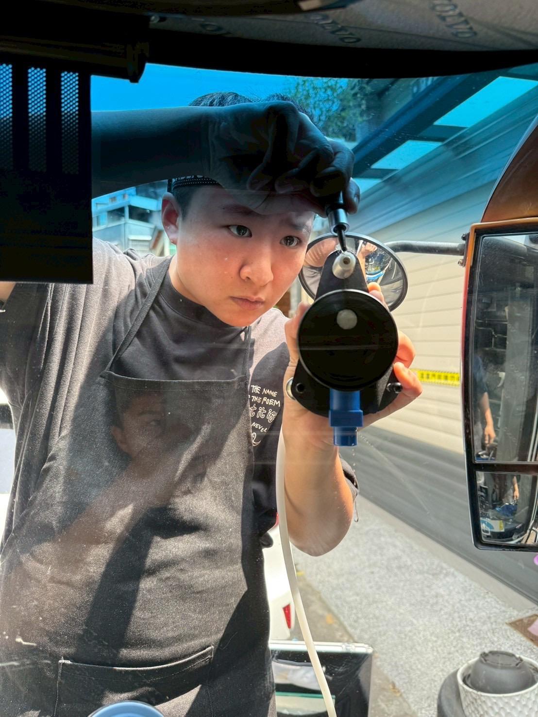 檸檬aka速補台北的老闆（老闆的小孩）