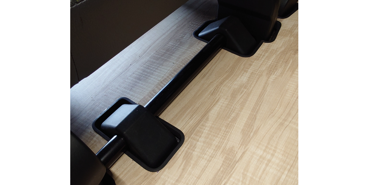 Welcome MOUNT 加載家 1. CNC曲線切割 座椅腳座緊密完整配合 良好整體感