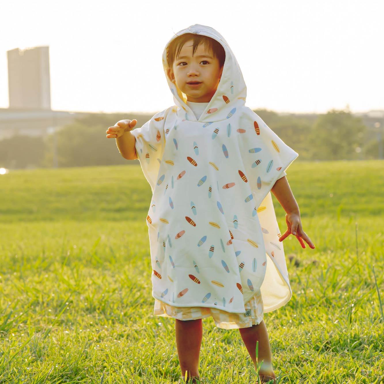 ----【詳細心得文】----  德國Lassig 幼童泳裝。Munchkin玩具