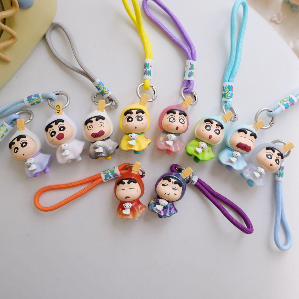 sunsetgoods 日落小物｜正版授權專賣店 《蠟筆小新》晴天雨天都陪你♥︎｜新氣象系列吊飾盲盒 NT$150