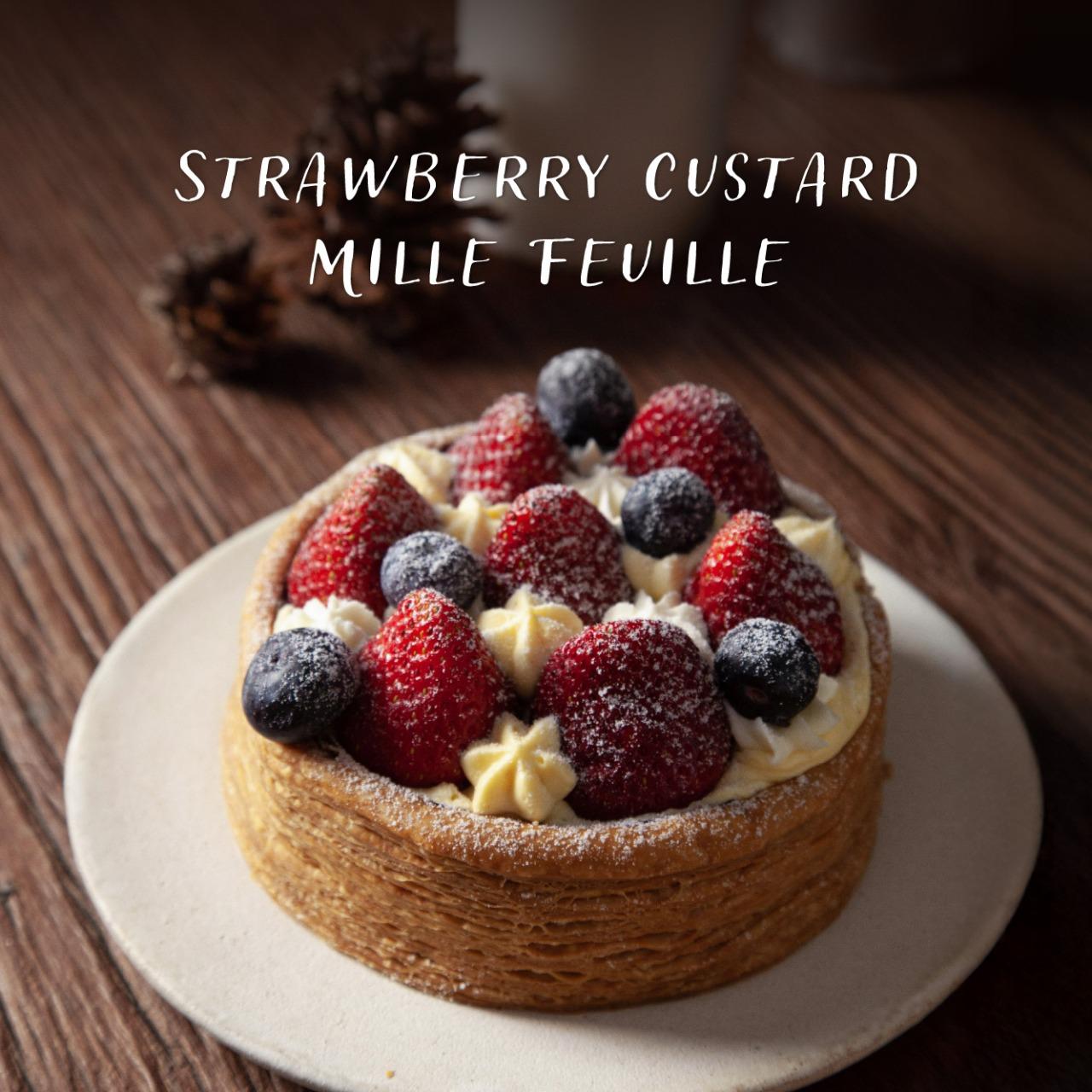 深夜裡的法國手工甜點 卡士達草莓千層盒