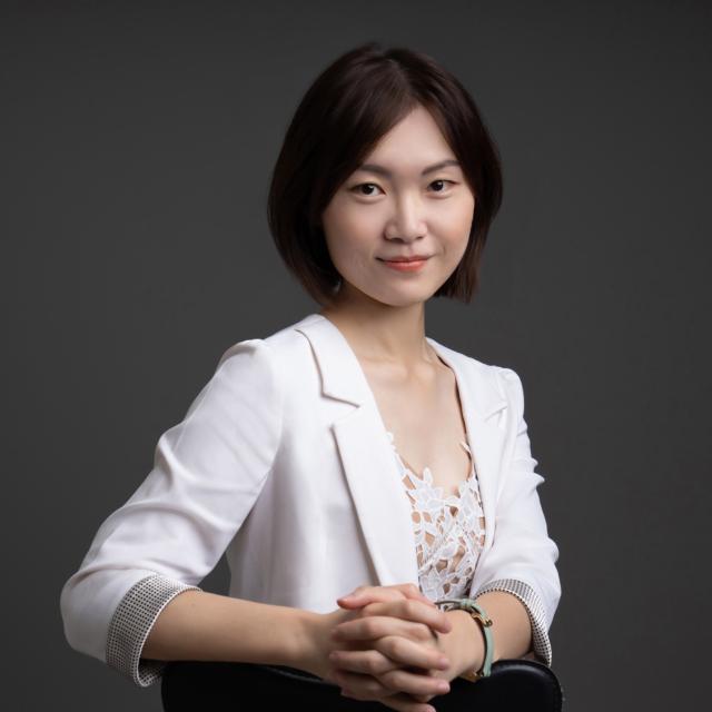 李宜芳 Ella Lee