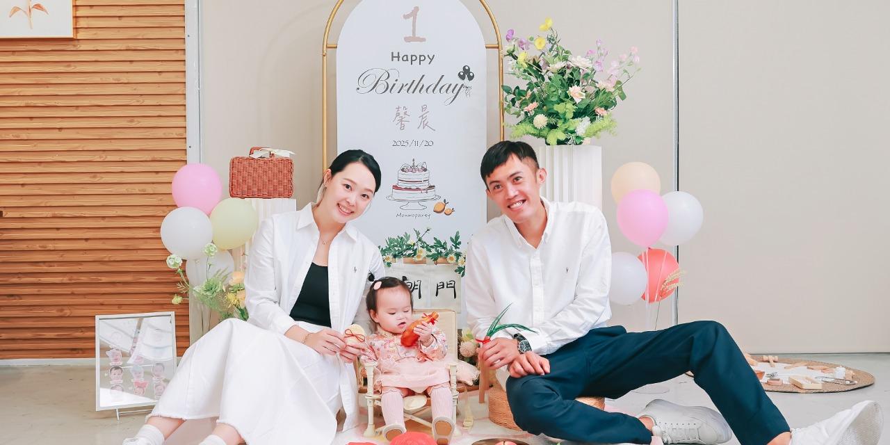 Monmo萌墨攝影工作室 週歲抓周，紀錄全家福時刻