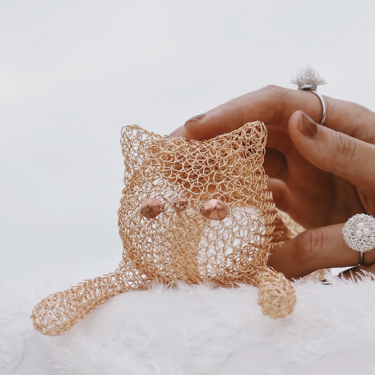 Wei_Weave 微微福 Mid Cat