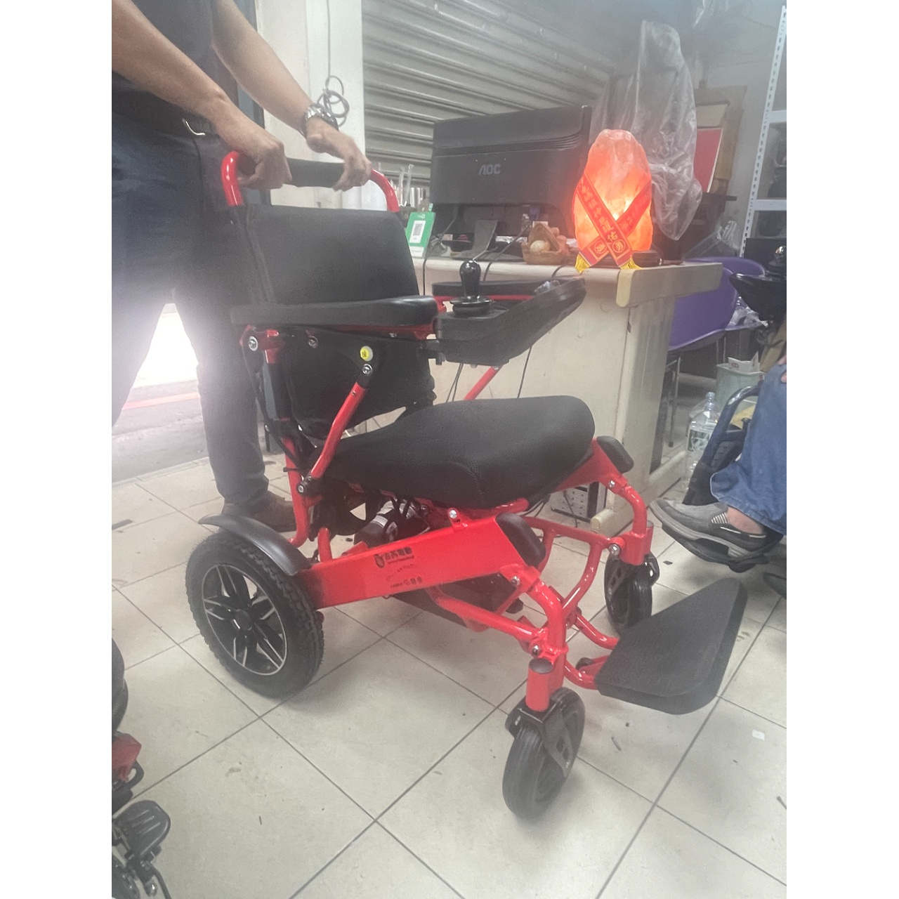 大輪電動big wheel 電動輪椅、輕便輪椅、可收折輪椅