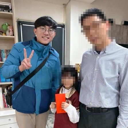 阿虎老師：努力賺奶粉錢的新手爸爸