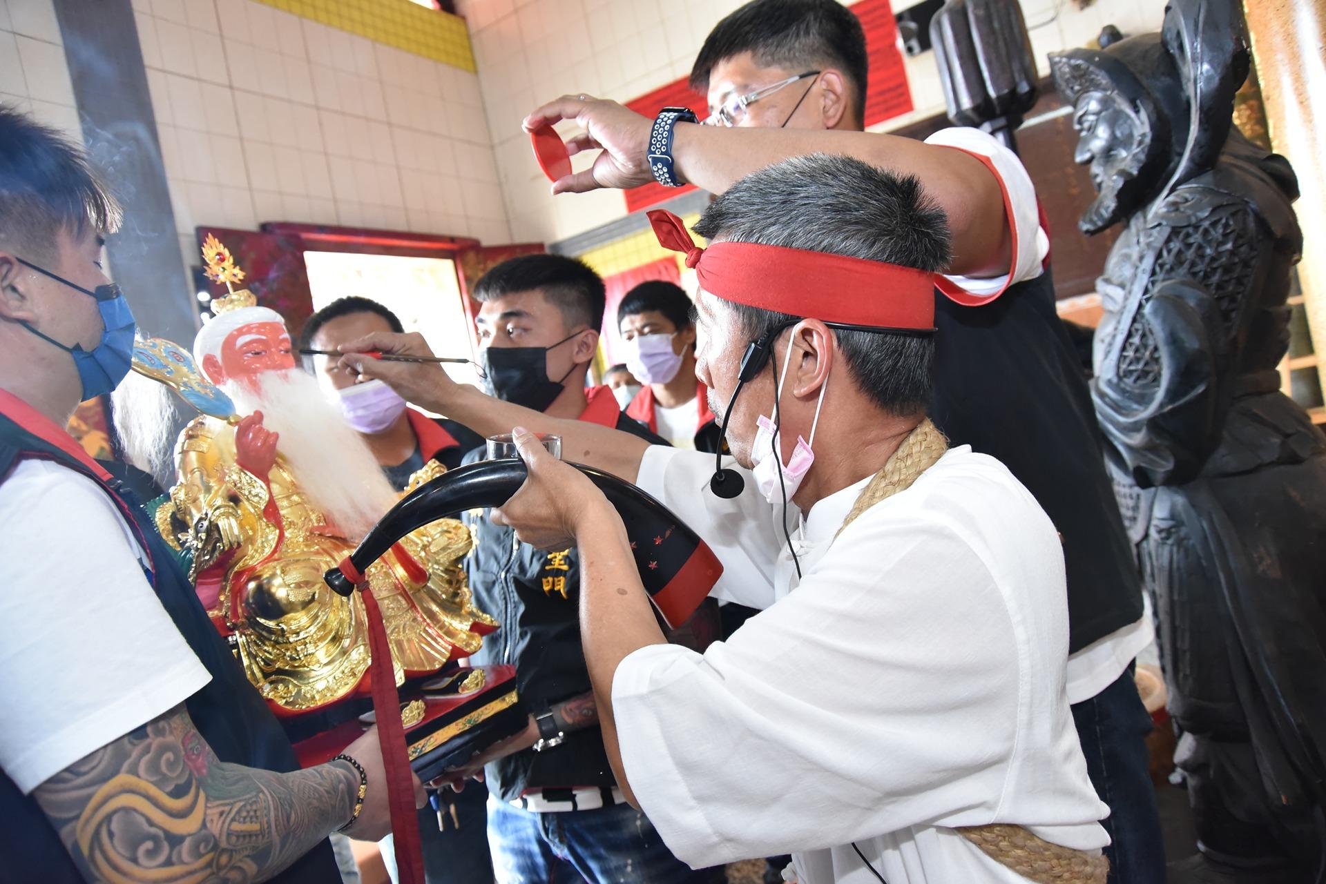 邱秋祿 紅頭法師 祿仔法師 萬丹田厝法師壇 開光點眼 啟靈開光