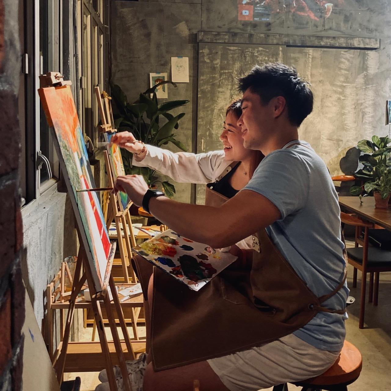 𝐖𝐡𝐢𝐭𝐞 𝐜𝐚𝐧𝐯𝐚𝐬 留白畫室