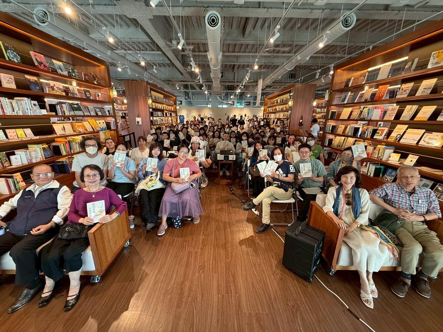 林思齊 地點：誠品書店，園道「3F閱讀區」 （台中市西區公益路68號3F）         時間：1430-1530