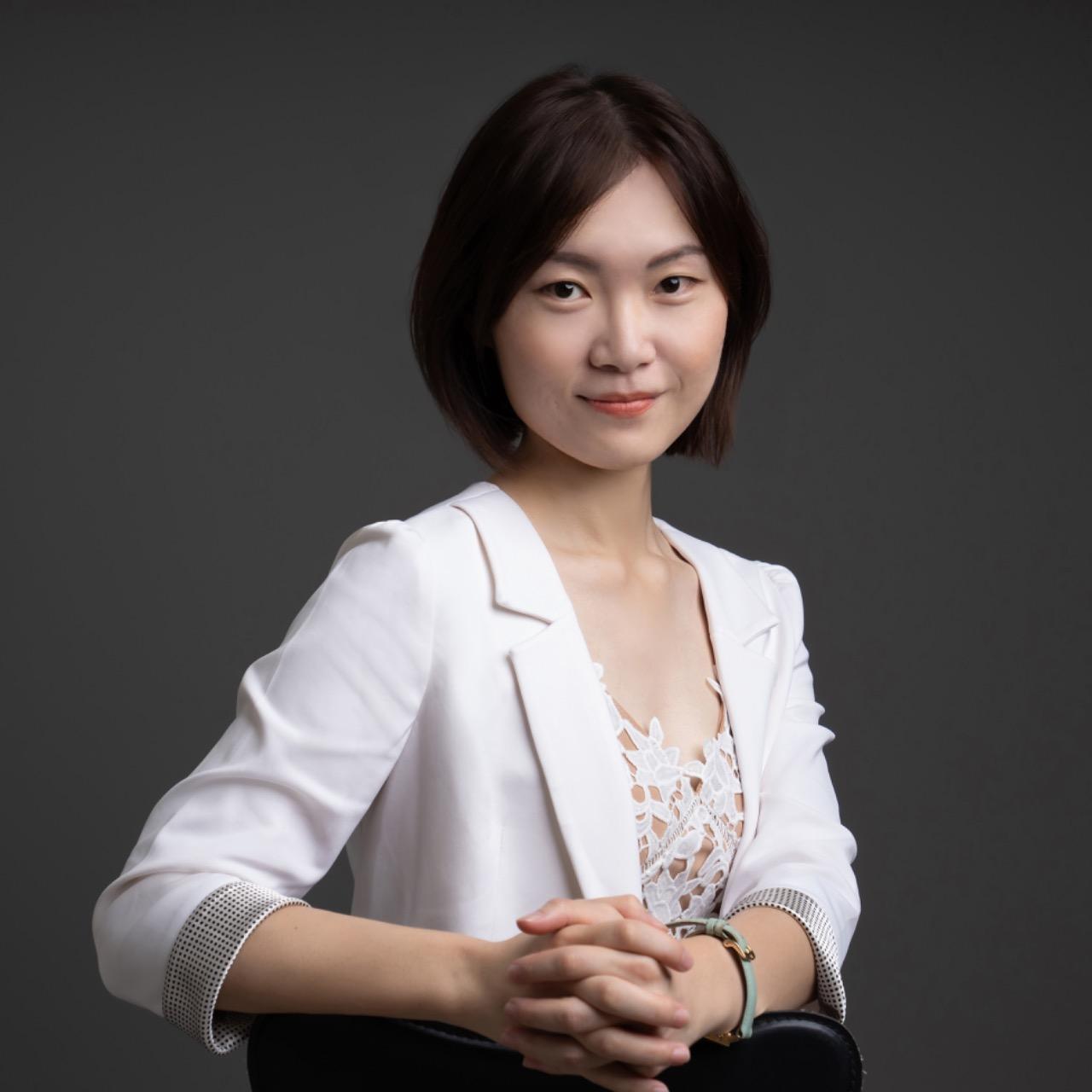 李宜芳 Ella Lee