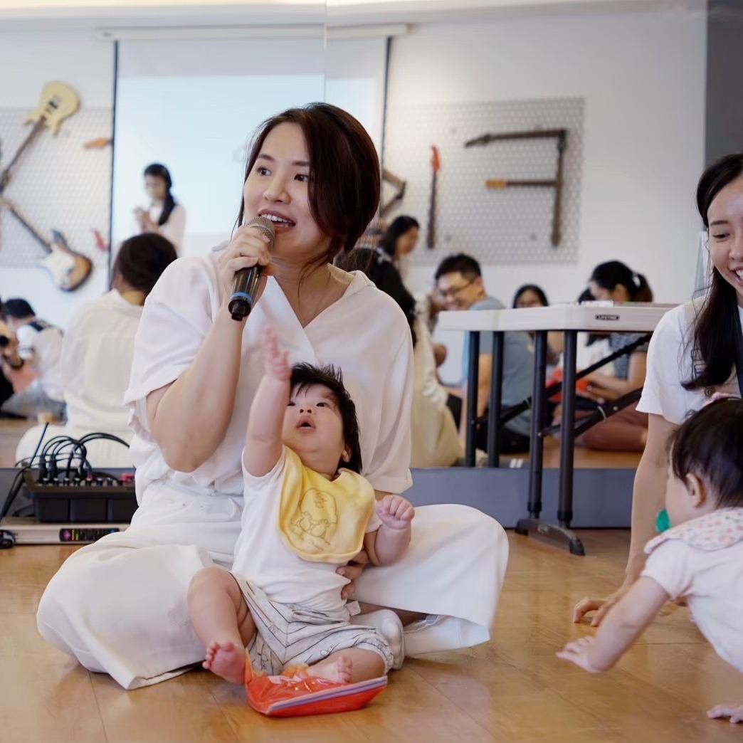 Omobaby 有我們陪你 家慈老師