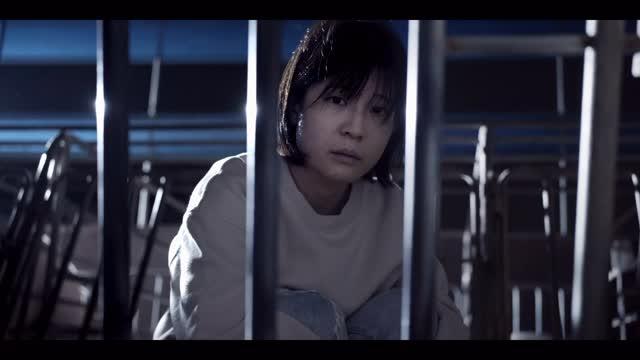 nofilmnome 梅花鹿影展4/24（五）隆重獻映：《他鄉之春 Spring of the Foreign Land》（導演：李妘葶）

一個是面臨老闆淫威壓迫的養豬場女工，一個是遭到歧視的越南移工。玉敏與阿難，在絕望的處境中相惜。面對老闆殘酷的剝削，看似平行的命運為之交會，一起為卑微的生命奪回最後的公道。

身兼編導的李妘葶不僅將鏡頭對準移工與女性的社會議題，更賦予了角色鮮活且具厚度的生命。故事節奏與氣氛的克制有度，楊媗與林皇天兩位演員透過眼神與肢體的流動，成功詮釋了兩個孤寂靈魂如何從陌生走向靠近的過程，跨越了族群與語言的鴻溝。

●�活動報名詳情請追蹤本IG或臉書粉絲專頁「無影無蹤」、臉書社團「梅花鹿影展」��#無影無蹤 #梅花鹿影展 #他鄉之春 #李妘葶 #楊媗