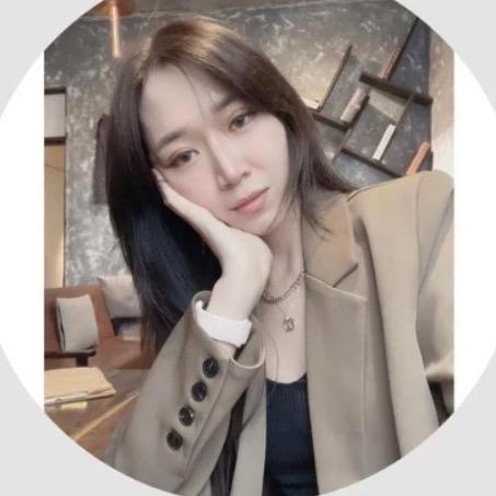 Initial Hair Salon Summer