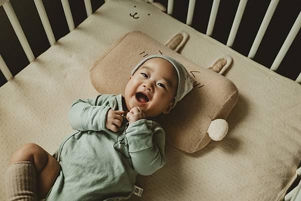 NN nina 【He or She】 Teddy Bear Pacifier