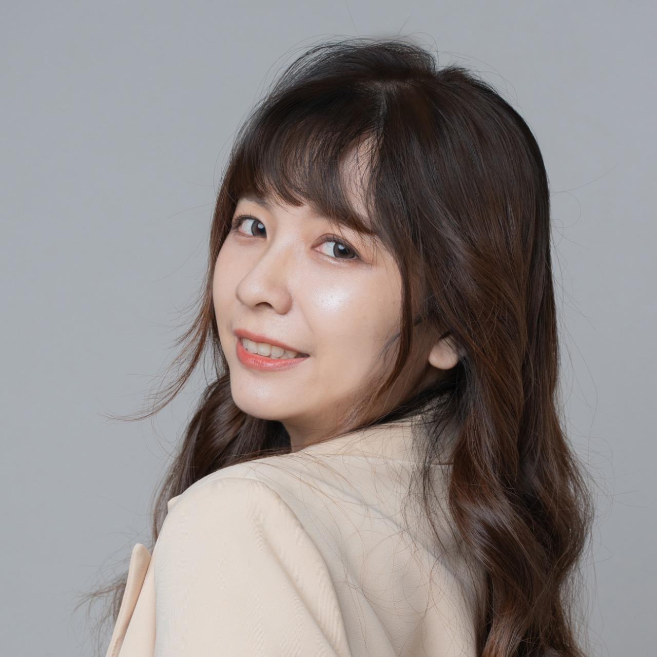 Lena 哩那 | UIUX 設計 | 生涯設計