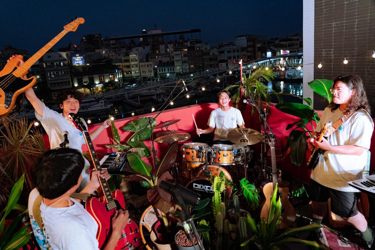 薄荷綠工廠 Mint Green Mill 朱益良／從後台到舞台──薄荷綠工廠樂團的斜槓音樂生活 - 報導者 The Reporter