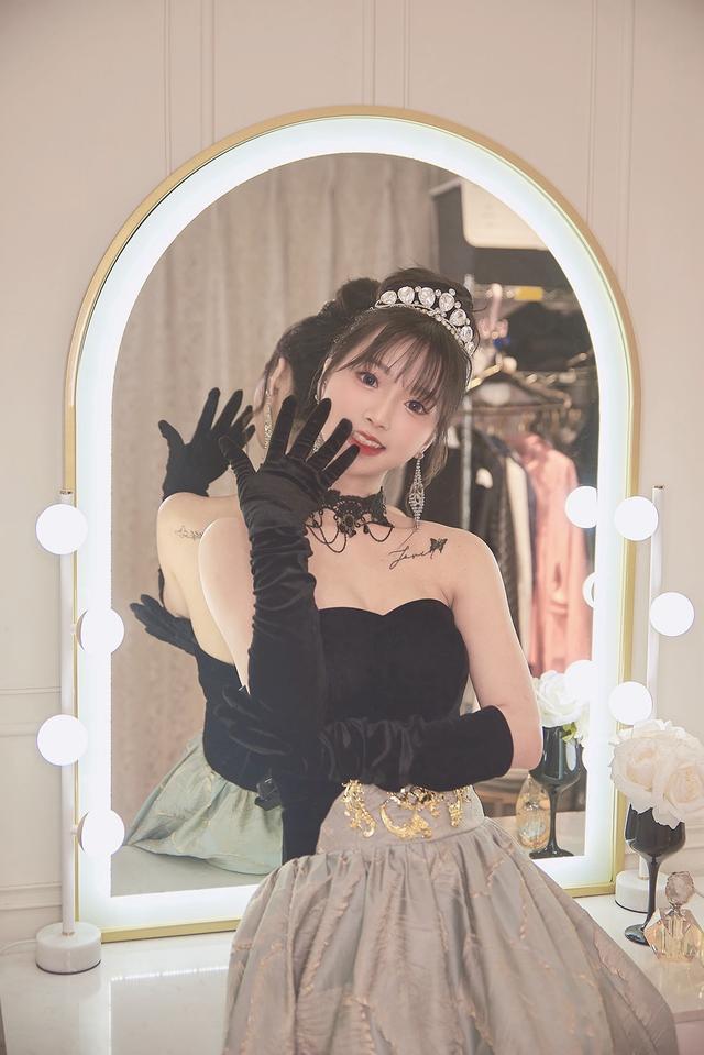 萌萌 Iris