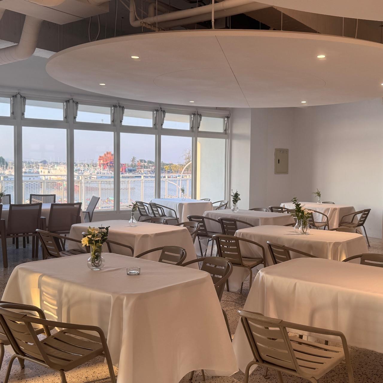 新園海洋航運園區 2F-玻璃窗景