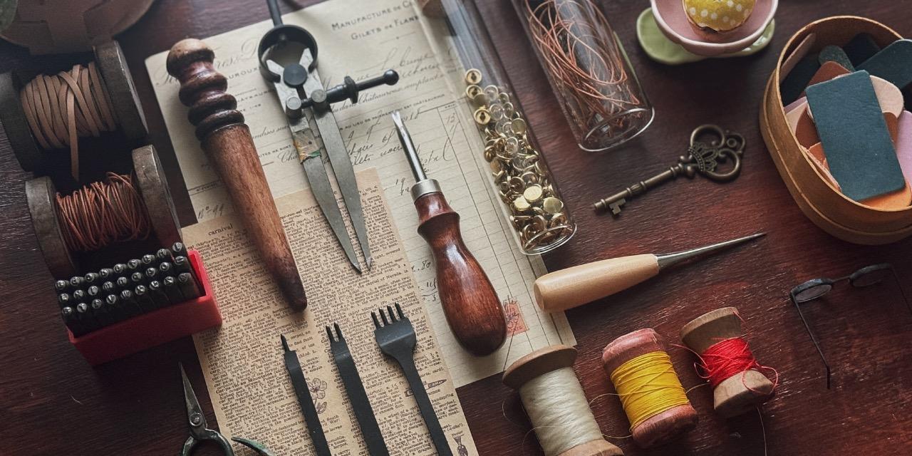 好貨概念實驗室 其實工具是跟著作品長出來的，不是先買齊的。 先備幾樣基本的，其他的，做著做著就知道了。