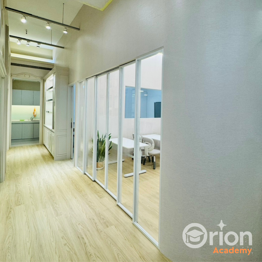 Orion Academy 奧利恩學苑