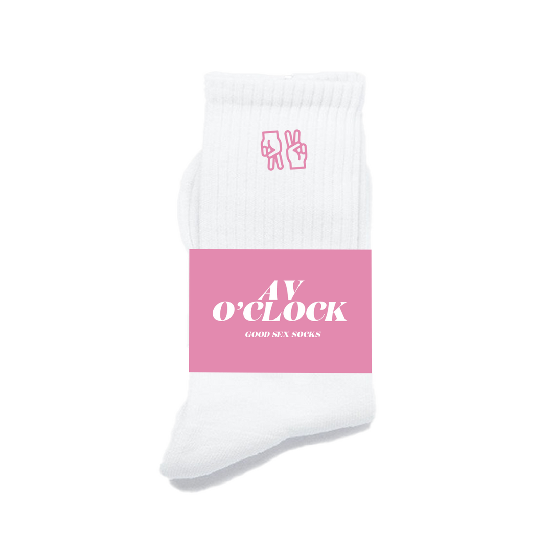 AV來了｜AV o'clock AV來了Good Sex Socks AV刺繡中筒襪