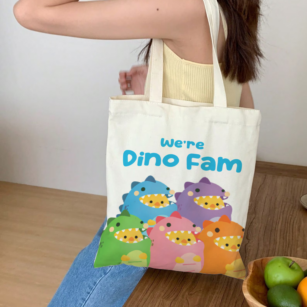 PULU, the little chicken Tote bags