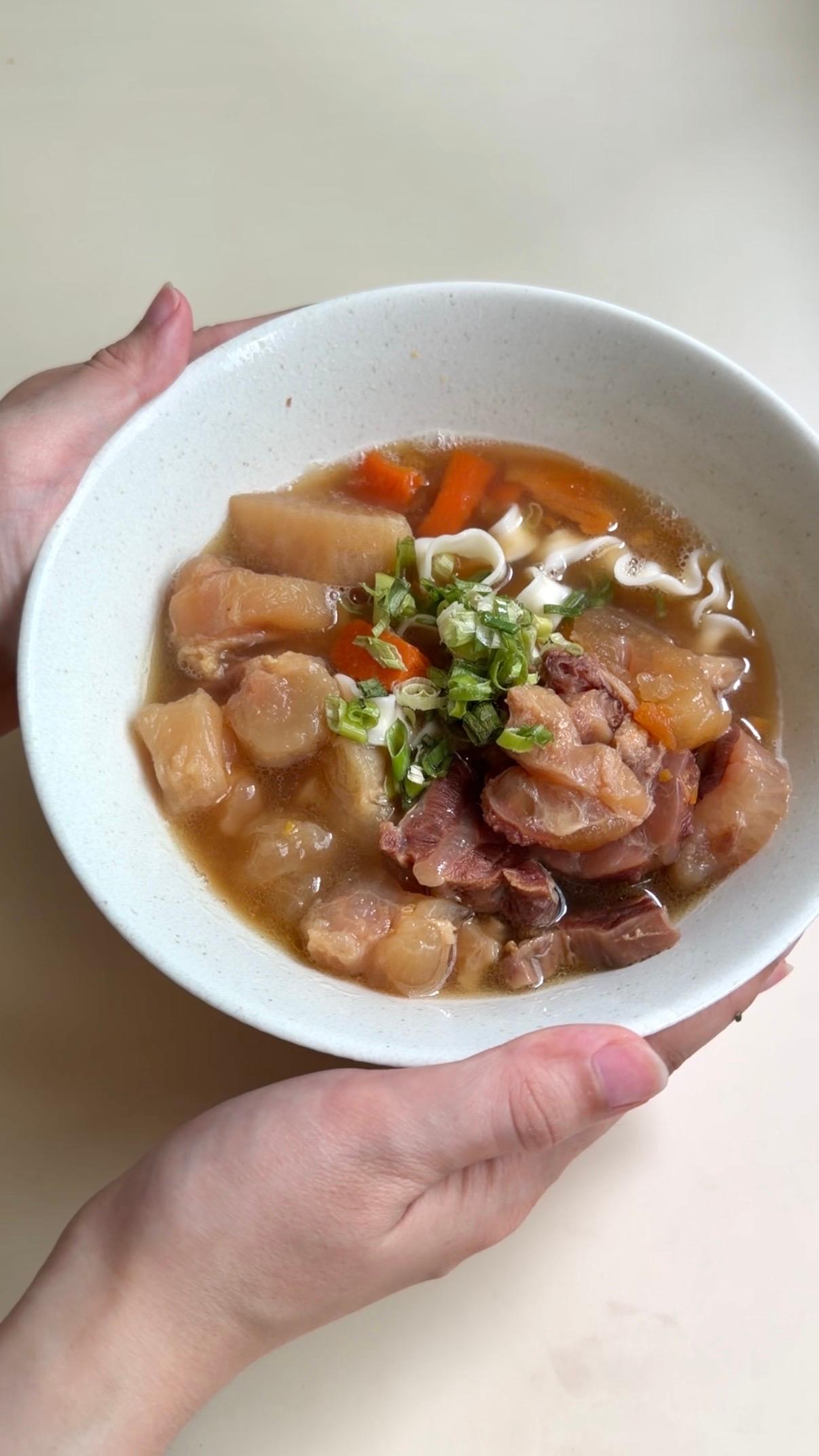 肉量超多！藍海饌牛肉麵