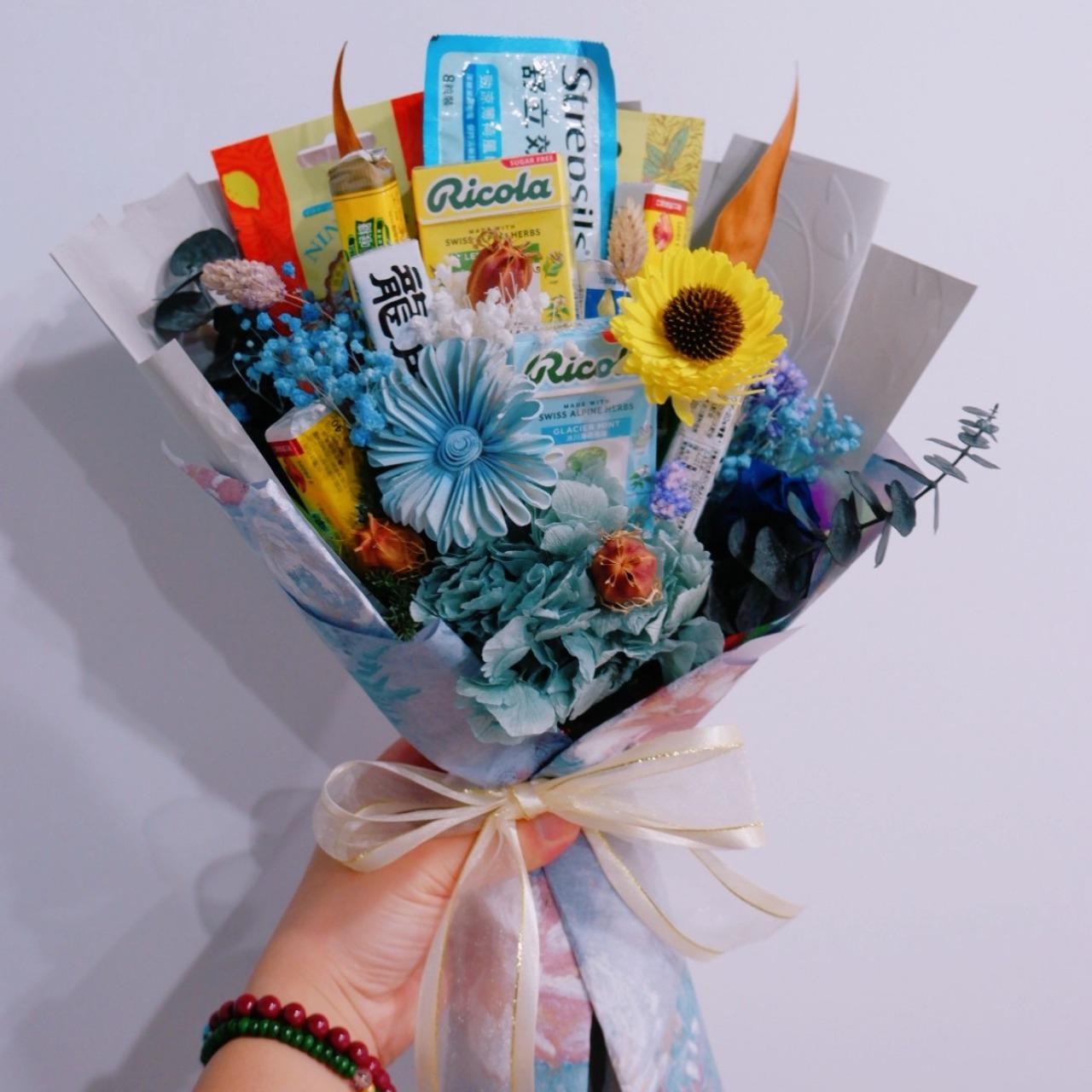 Rachel 不只有花 畢業花束、教師節花束、客製化花束、喉糖花束、乾燥花花束