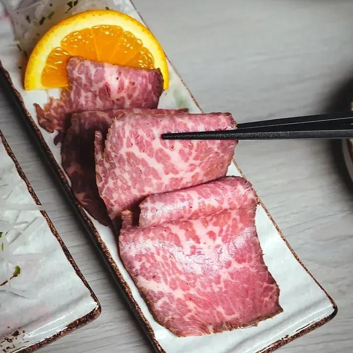 台南洛屋拉麵專賣店 泡系牛骨拉麵  鴨清湯拉麵