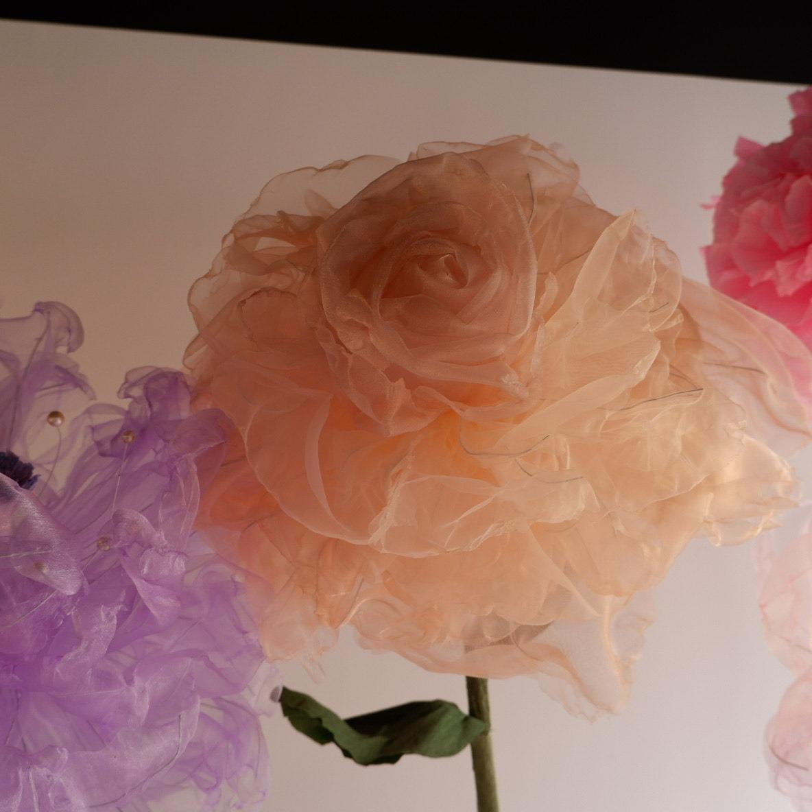 玫瑰、巨型紗花、婚禮布置、商場布置、客製化、紗玫瑰、紙花租借