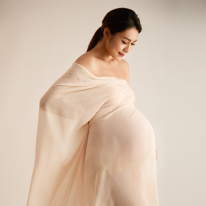 旋轉木馬手工精緻婚紗｜孕寫真 質感輕紗客戶樣照