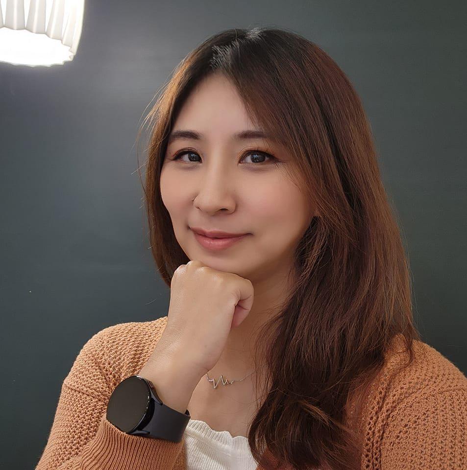 Coach Emily | 斜槓與人生教練、潛意識牌卡對話